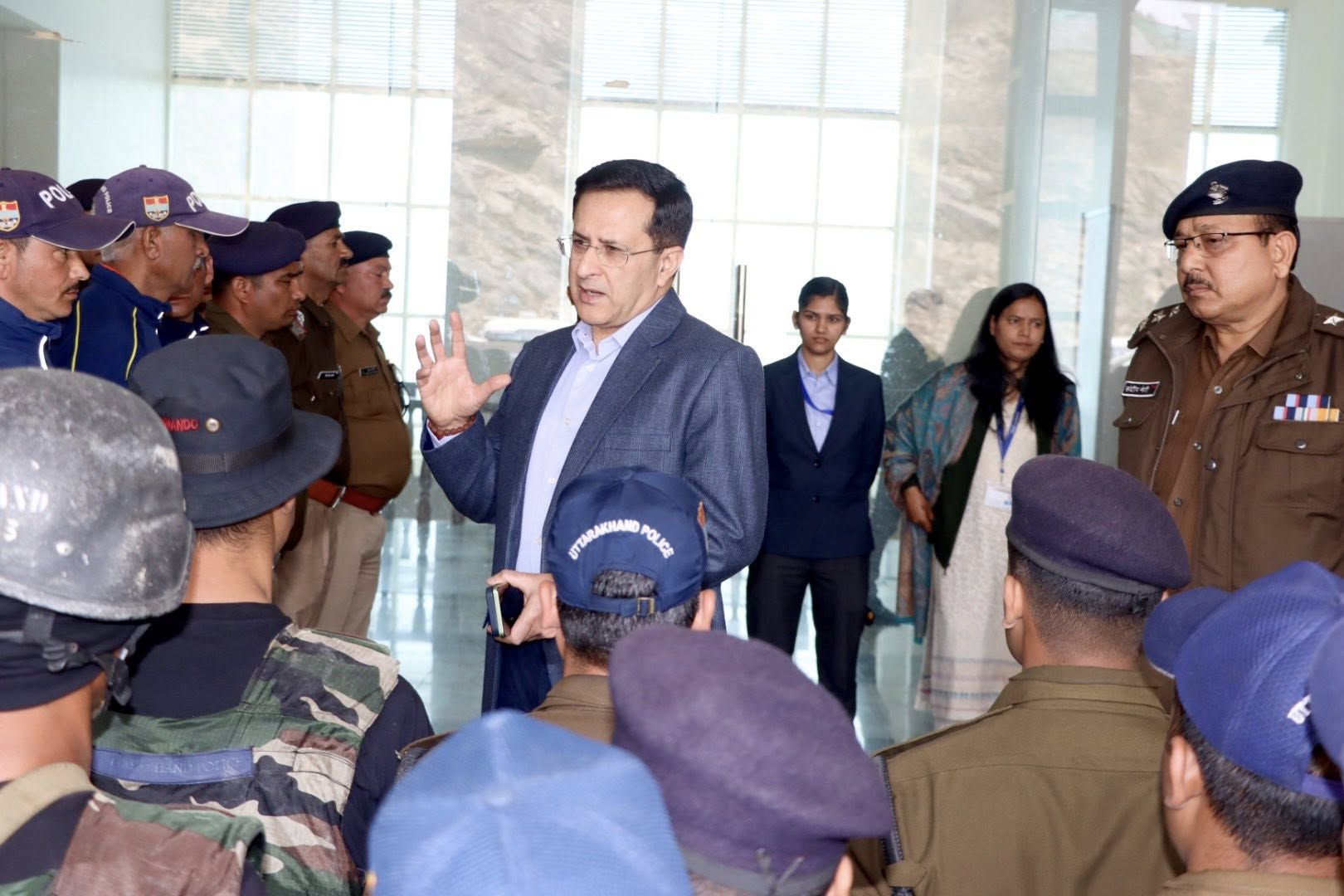 DGP-Visits-Personnel-on-Duty-in-Gairsain.jpg